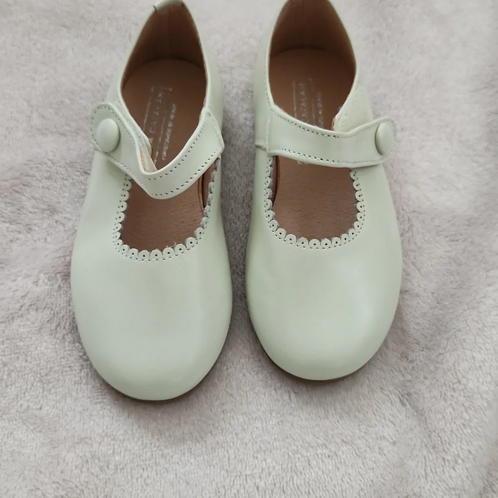 Classic White Kids Leather Mary Jane Shoes